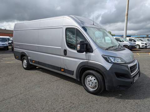 2.2 BlueHDi 435 Professional Panel Van 5dr Diesel Manual L4 H2 Euro 6 (s/s) (140 ps)