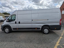 2.2 BlueHDi 435 Professional Panel Van 5dr Diesel Manual L4 H2 Euro 6 (s/s) (140 ps)