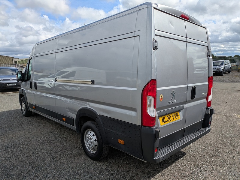 Peugeot 2.2 BlueHDi 435 Professional Panel Van 5dr Diesel Manual L4 H2 Euro 6 (s/s) (140 ps)