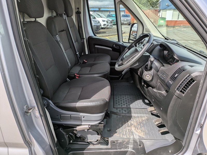 Peugeot 2.2 BlueHDi 435 Professional Panel Van 5dr Diesel Manual L4 H2 Euro 6 (s/s) (140 ps)