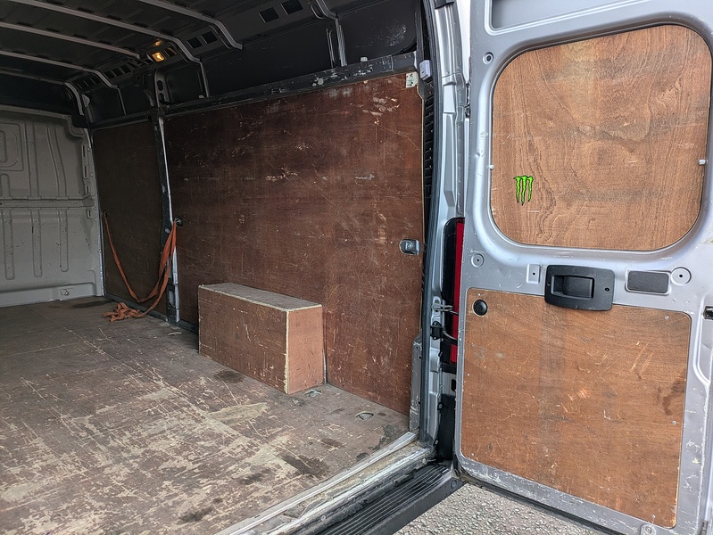 Peugeot 2.2 BlueHDi 435 Professional Panel Van 5dr Diesel Manual L4 H2 Euro 6 (s/s) (140 ps)