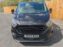 2.0 320 EcoBlue Limited Crew Van Double Cab 5dr Diesel Manual L1 H1 Euro 6 (s/s) (130 ps)
