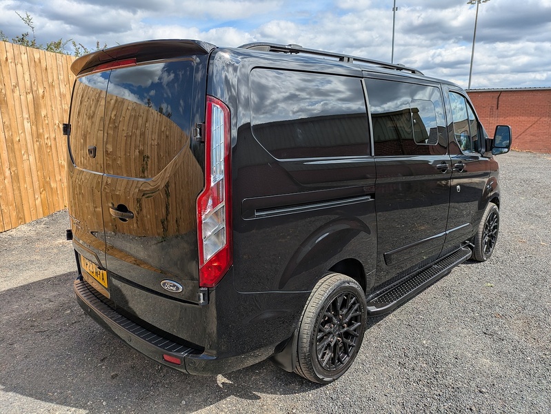 Ford 2.0 320 EcoBlue Limited Crew Van Double Cab 5dr Diesel Manual L1 H1 Euro 6 (s/s) (130 ps)