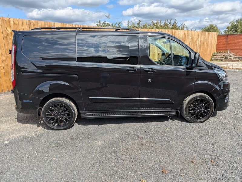 Ford 2.0 320 EcoBlue Limited Crew Van Double Cab 5dr Diesel Manual L1 H1 Euro 6 (s/s) (130 ps)