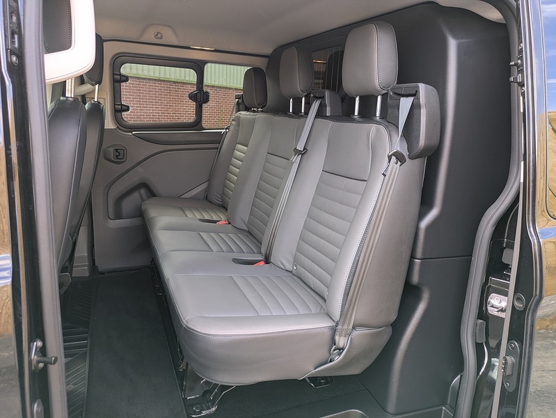 Ford 2.0 320 EcoBlue Limited Crew Van Double Cab 5dr Diesel Manual L1 H1 Euro 6 (s/s) (130 ps)
