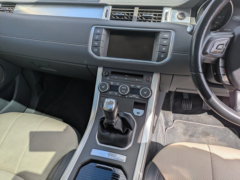 Land Rover 2.0 eD4 SE Tech SUV 5dr Diesel Manual FWD Euro 6 (s/s) (150 ps)