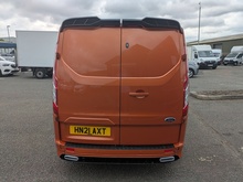 2.0 320 EcoBlue Limited Crew Van Double Cab 5dr Diesel Auto L2 H1 Euro 6 (s/s) (130 ps)