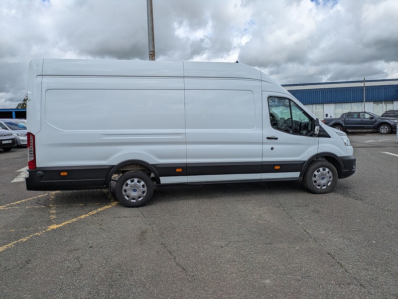 Ford 2.0 350 EcoBlue Trend Panel Van 5dr Diesel Manual RWD L4 H3 Euro 6 (s/s) (130 ps)