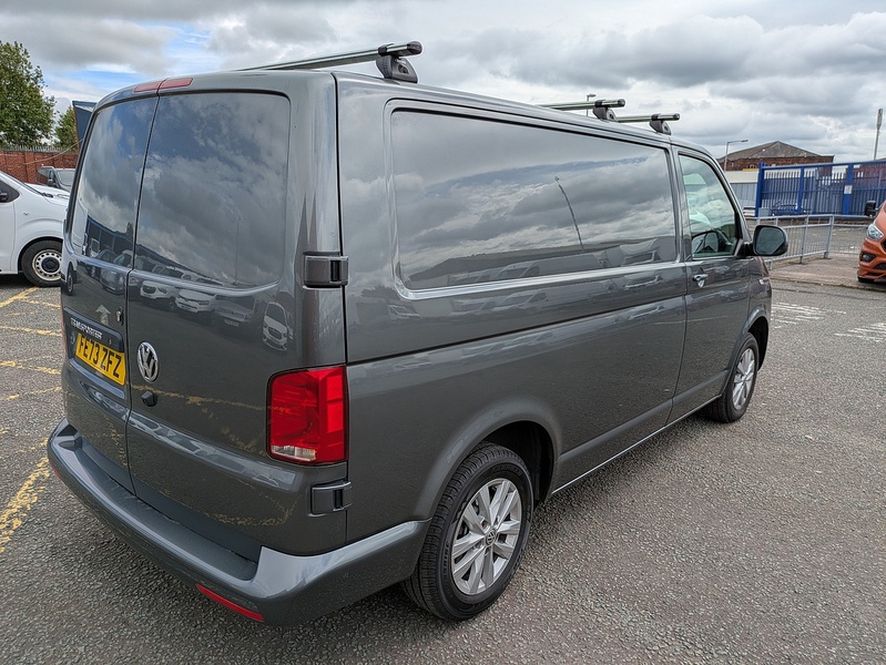 Volkswagen 2.0 TDI T28 Highline Panel Van 5dr Diesel Manual FWD SWB Euro 6 (s/s) (110 ps)