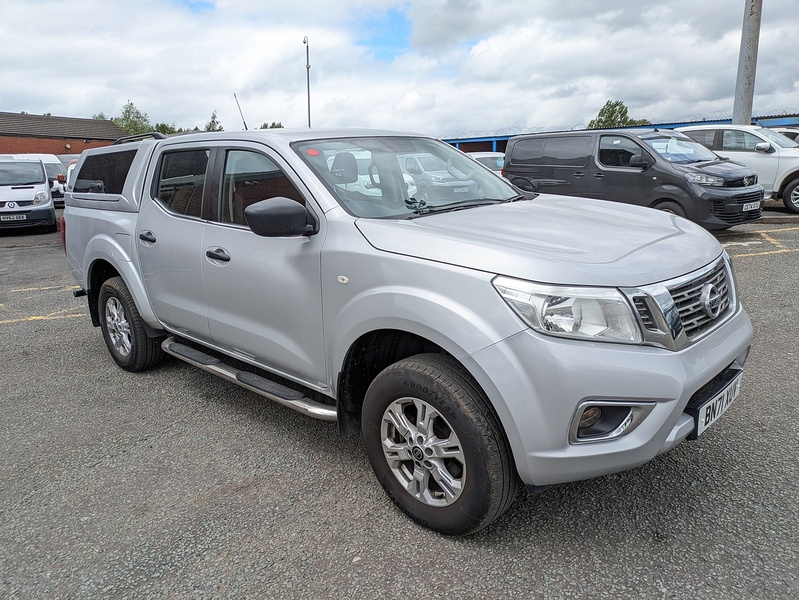 Nissan 2.3 dCi Acenta Pickup Double Cab 4dr Diesel Manual 4WD Euro 6 (s/s) (163 ps)