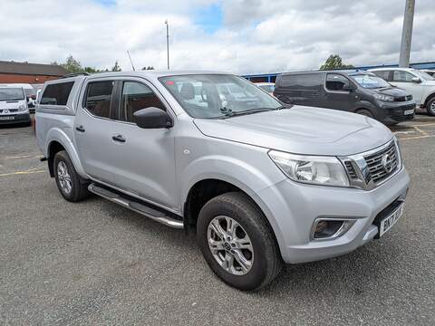 2.3 dCi Acenta Pickup Double Cab 4dr Diesel Manual 4WD Euro 6 (s/s) (163 ps)