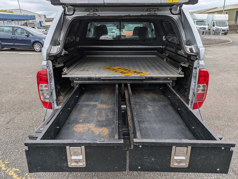 Nissan 2.3 dCi Acenta Pickup Double Cab 4dr Diesel Manual 4WD Euro 6 (s/s) (163 ps)