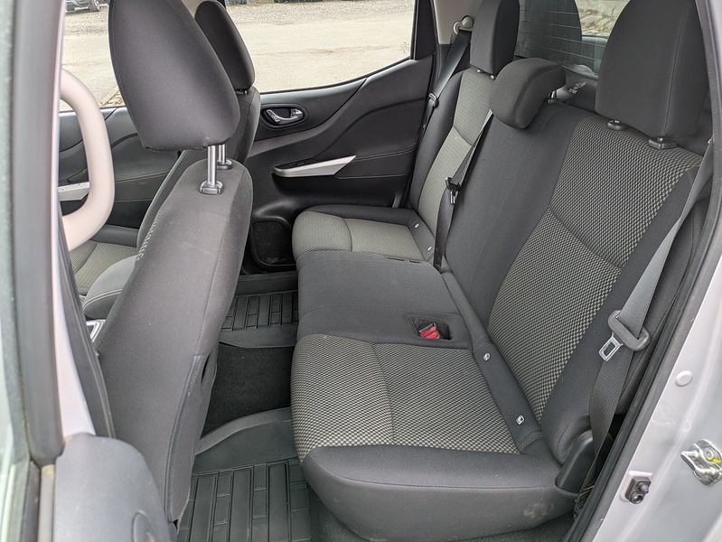 Nissan 2.3 dCi Acenta Pickup Double Cab 4dr Diesel Manual 4WD Euro 6 (s/s) (163 ps)