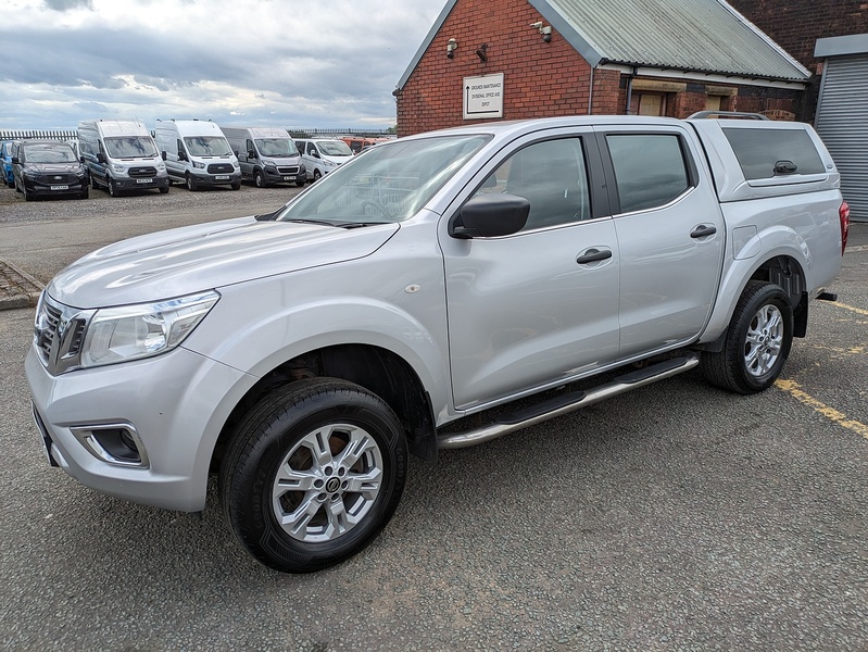Nissan 2.3 dCi Acenta Pickup Double Cab 4dr Diesel Manual 4WD Euro 6 (s/s) (163 ps)