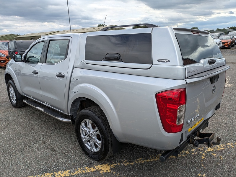Nissan 2.3 dCi Acenta Pickup Double Cab 4dr Diesel Manual 4WD Euro 6 (s/s) (163 ps)