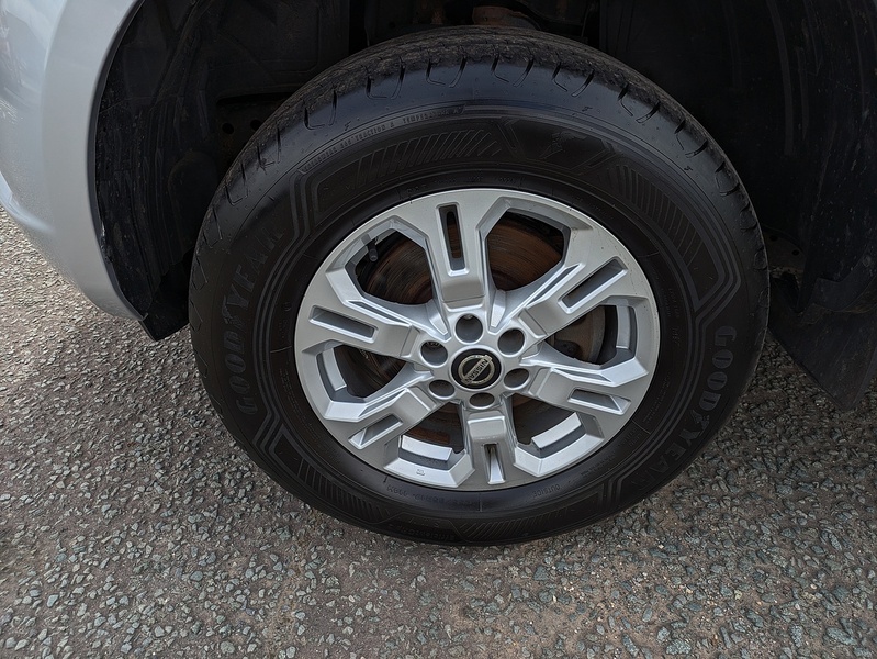 Nissan 2.3 dCi Acenta Pickup Double Cab 4dr Diesel Manual 4WD Euro 6 (s/s) (163 ps)