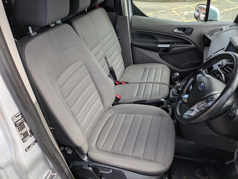 Ford 1.5 250 EcoBlue Limited Panel Van 5dr Diesel Manual L2 Euro 6 (s/s) (120 ps)