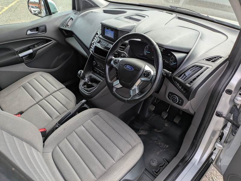 Ford 1.5 250 EcoBlue Limited Panel Van 5dr Diesel Manual L2 Euro 6 (s/s) (120 ps)