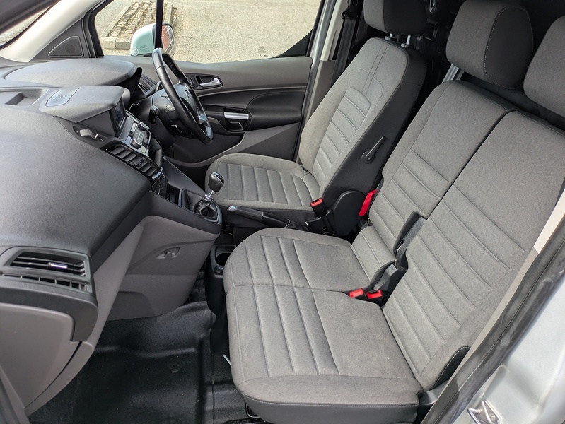 Ford 1.5 250 EcoBlue Limited Panel Van 5dr Diesel Manual L2 Euro 6 (s/s) (120 ps)