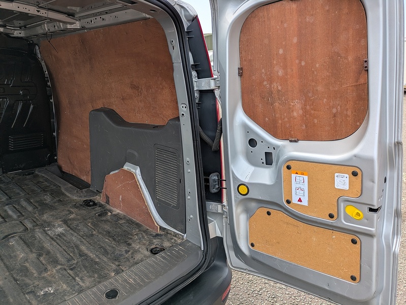 Ford 1.5 250 EcoBlue Limited Panel Van 5dr Diesel Manual L2 Euro 6 (s/s) (120 ps)