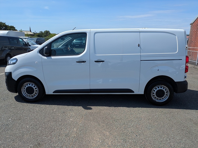 Vauxhall 1.5 Turbo D 2900 Dynamic Panel Van 6dr Diesel Manual L1 H1 Euro 6 (s/s) (100 ps)
