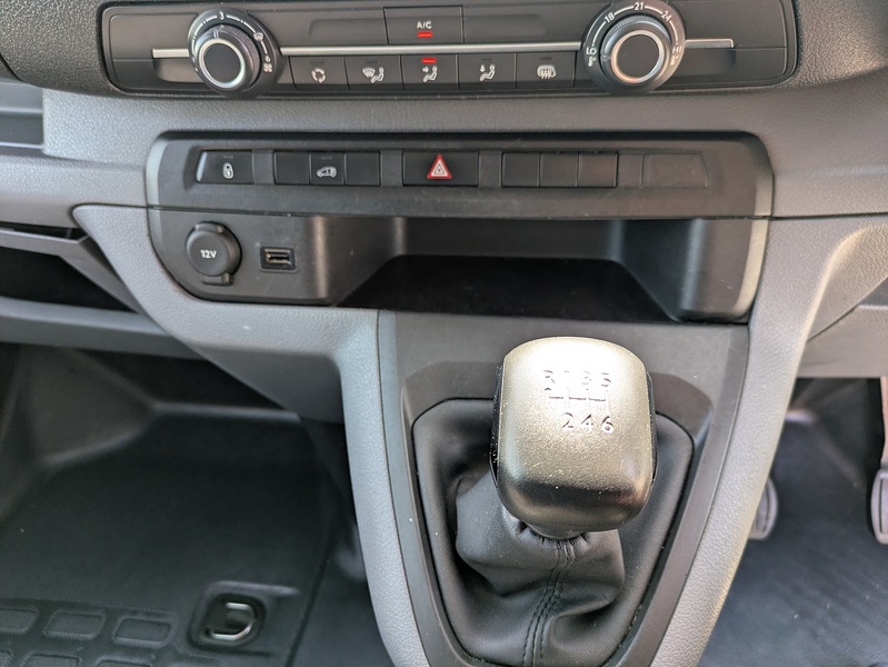 Vauxhall 1.5 Turbo D 2900 Dynamic Panel Van 6dr Diesel Manual L1 H1 Euro 6 (s/s) (100 ps)