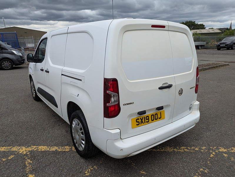 Vauxhall 1.5 Turbo D 2300 Sportive Panel Van 4dr Diesel Manual L2 H1 Euro 6 (s/s) (100 ps)