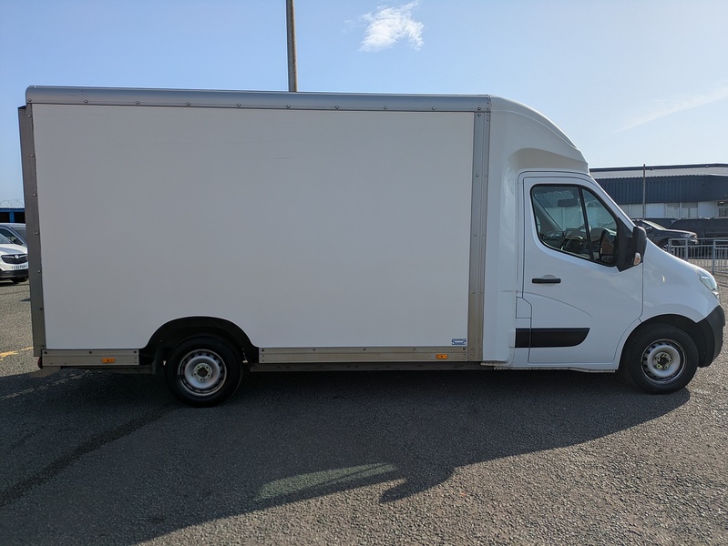 Vauxhall 2.3 CDTi 3500 BiTurbo Platform Cab 2dr Diesel Manual FWD L3 H1 Euro 6 (135 ps)
