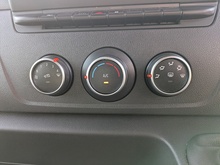 2.3 CDTi 3500 BiTurbo Platform Cab 2dr Diesel Manual FWD L3 H1 Euro 6 (135 ps)