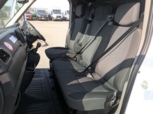 2.3 CDTi 3500 BiTurbo Platform Cab 2dr Diesel Manual FWD L3 H1 Euro 6 (135 ps)