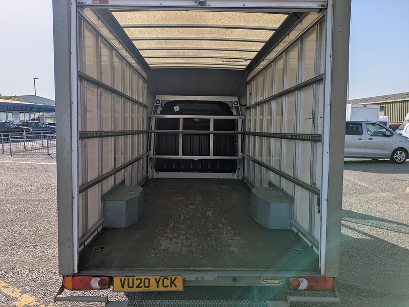 Vauxhall 2.3 CDTi 3500 BiTurbo Platform Cab 2dr Diesel Manual FWD L3 H1 Euro 6 (135 ps)