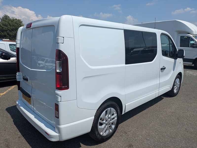 Renault 2.0 dCi ENERGY 28 Sport Nav Panel Van 5dr Diesel Manual SWB Standard Roof Euro 6 (s/s) (145 ps)