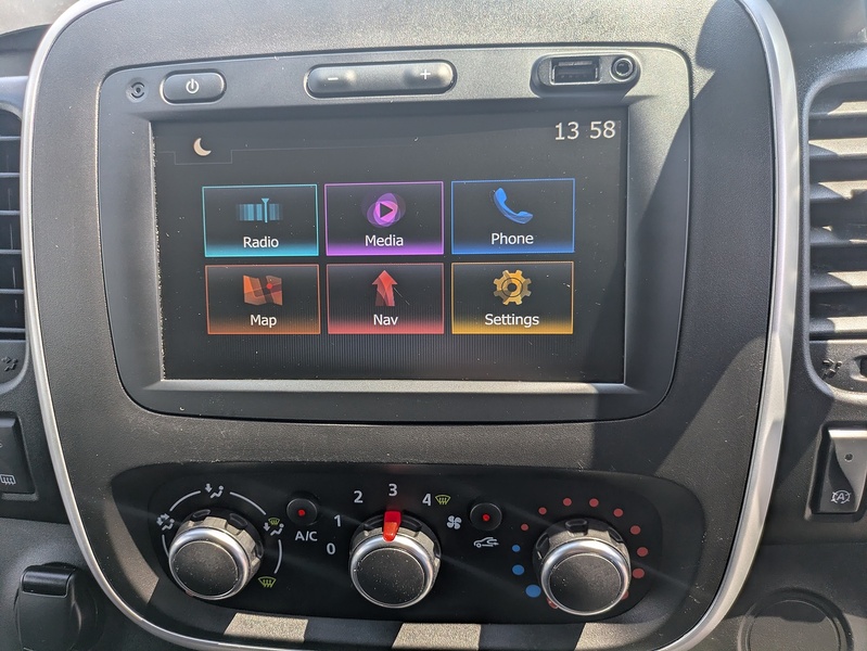 Renault 2.0 dCi ENERGY 28 Sport Nav Panel Van 5dr Diesel Manual SWB Standard Roof Euro 6 (s/s) (145 ps)