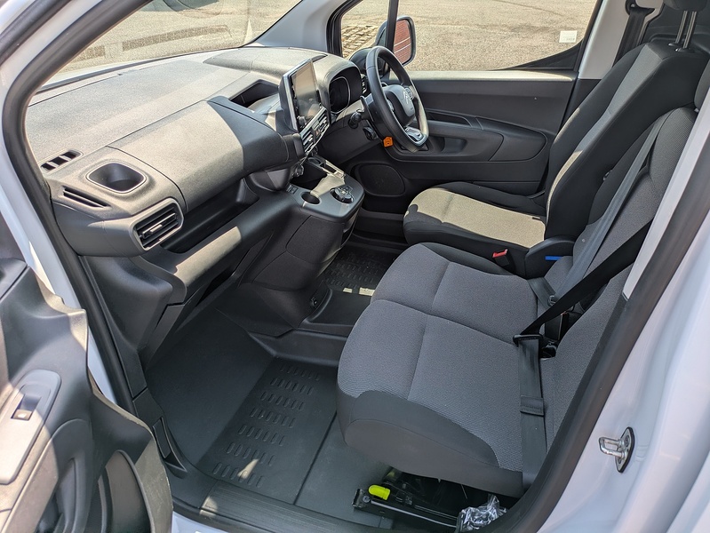 Citroen 1.5 BlueHDi 1000 Enterprise M Pro Panel Van 5dr Diesel EAT8 SWB Euro 6 (s/s) (130 ps)