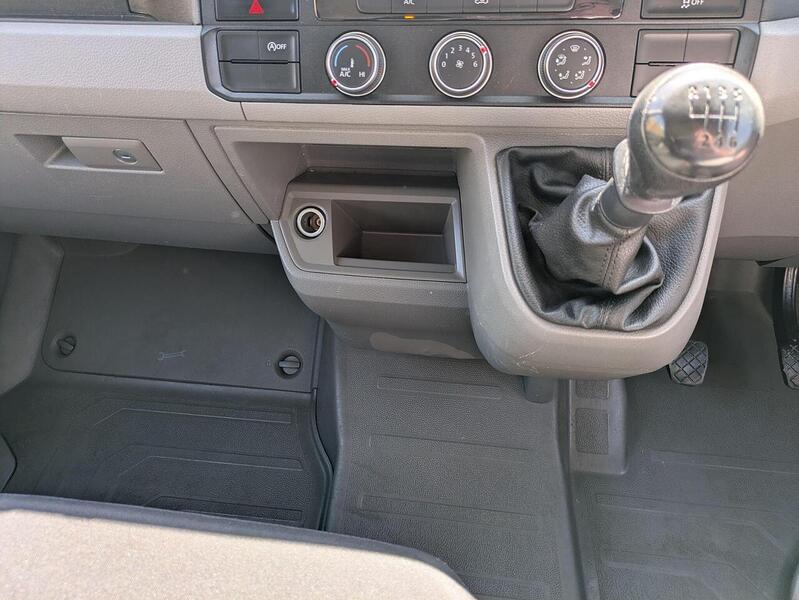 Volkswagen Crafter 2.0 TDI 140ps Luton Box Tail Lift