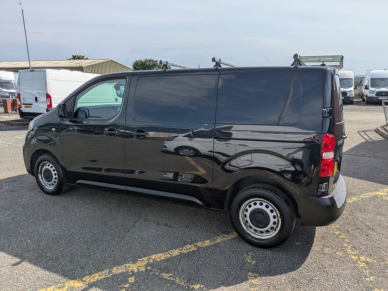 Peugeot 2.0 BlueHDi 1400 Professional Standard Panel Van 6dr Diesel Manual MWB Euro 6 (s/s) (120 ps)