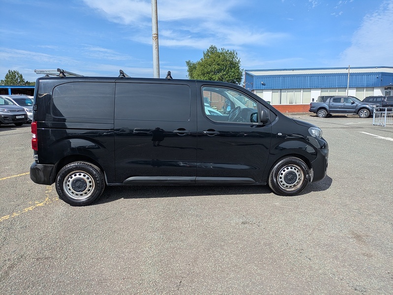 Peugeot 2.0 BlueHDi 1400 Professional Standard Panel Van 6dr Diesel Manual MWB Euro 6 (s/s) (120 ps)