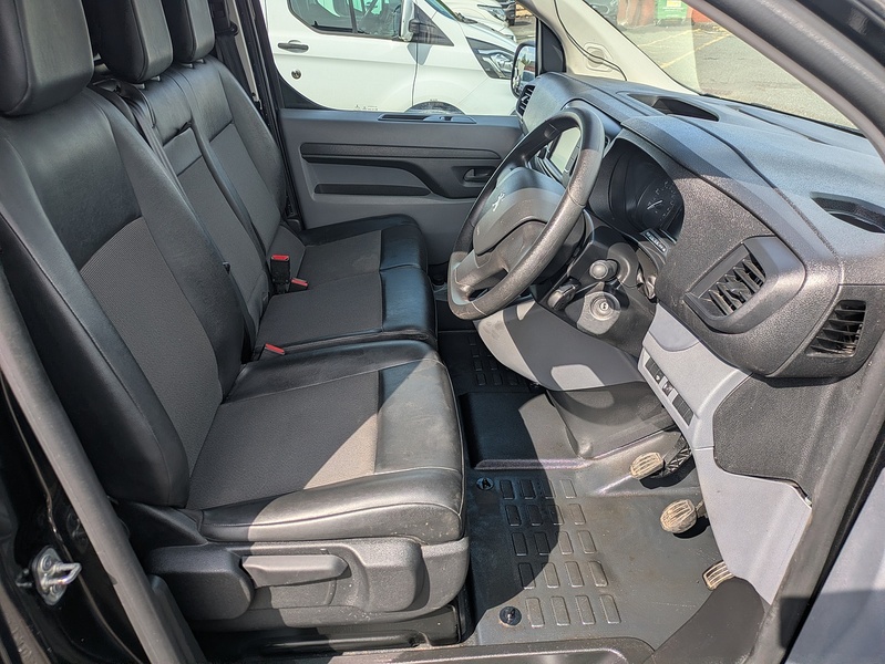 Peugeot 2.0 BlueHDi 1400 Professional Standard Panel Van 6dr Diesel Manual MWB Euro 6 (s/s) (120 ps)