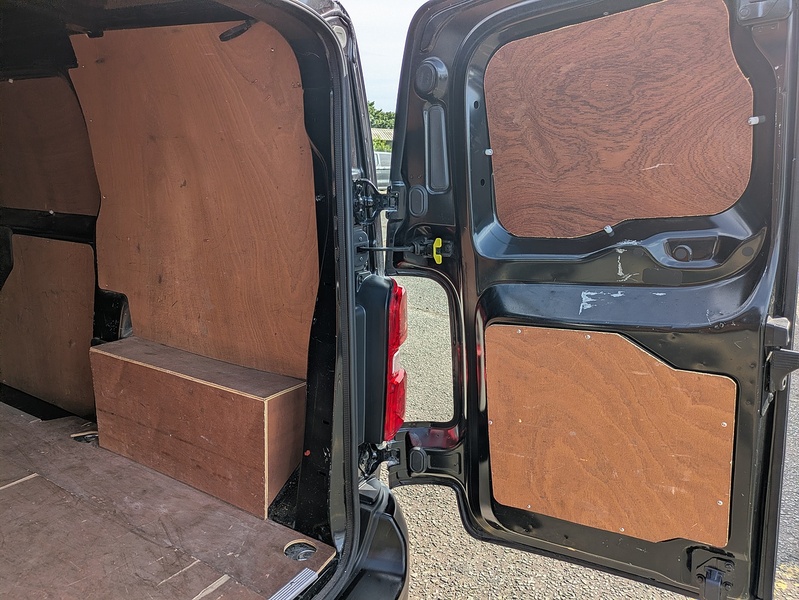 Peugeot 2.0 BlueHDi 1400 Professional Standard Panel Van 6dr Diesel Manual MWB Euro 6 (s/s) (120 ps)