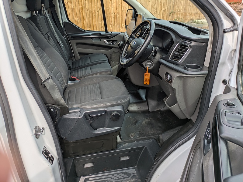 Ford Transit Custom Limited 300 L1H1 130ps Panel Van 2.0 Manual Diesel