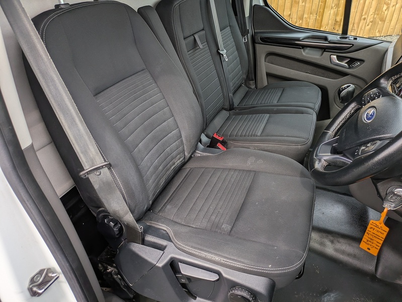Ford Transit Custom Limited 300 L1H1 130ps Panel Van 2.0 Manual Diesel