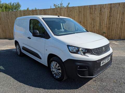 1.5 BlueHDi 1000 Professional Premium Standard Panel Van 5dr Diesel Manual SWB Euro 6 (100 bhp)