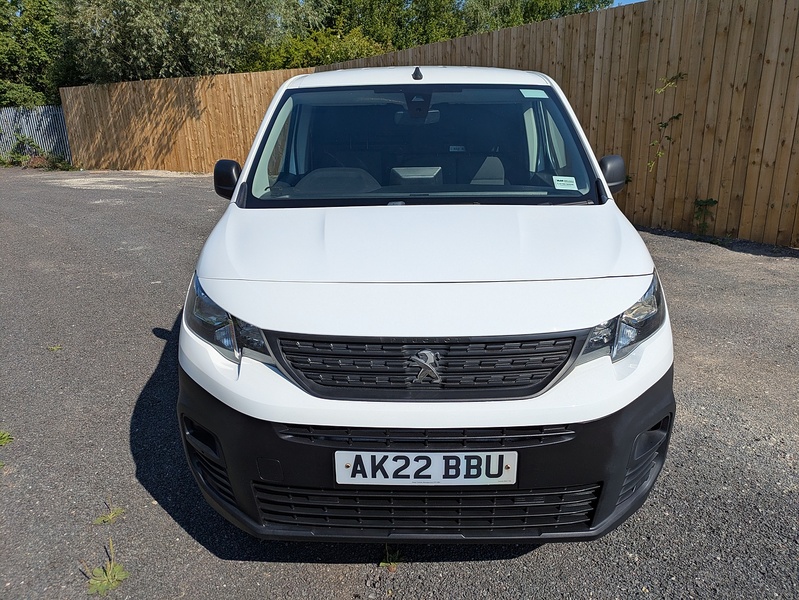 Peugeot 1.5 BlueHDi 1000 Professional Premium Standard Panel Van 5dr Diesel Manual SWB Euro 6 (100 bhp)