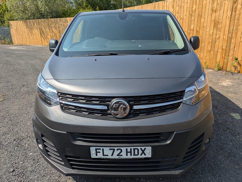 Vauxhall 2.0 Turbo D 3100 Dynamic Panel Van 6dr Diesel Auto L2 H1 Euro 6 (s/s) (145 ps)