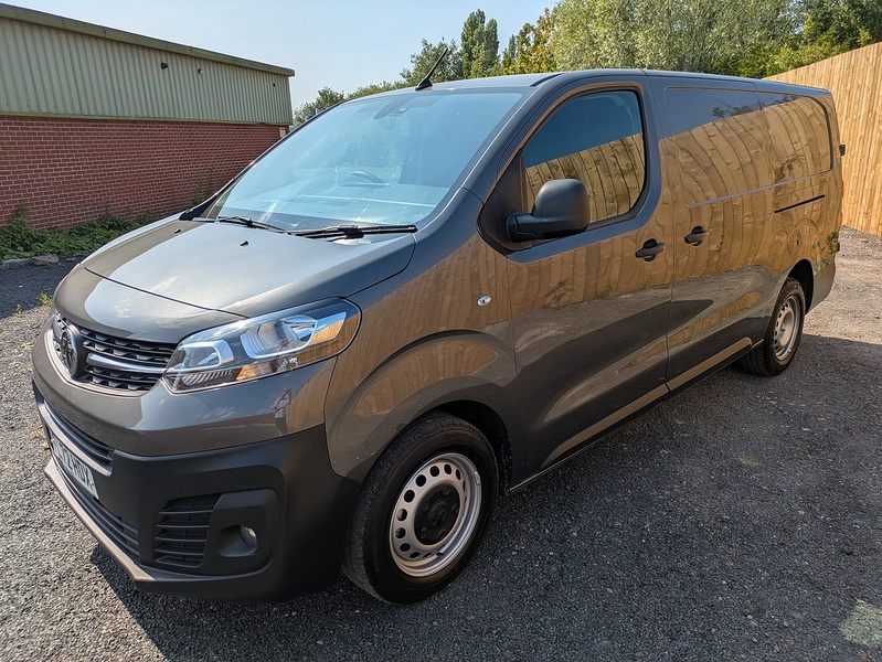 Vauxhall 2.0 Turbo D 3100 Dynamic Panel Van 6dr Diesel Auto L2 H1 Euro 6 (s/s) (145 ps)