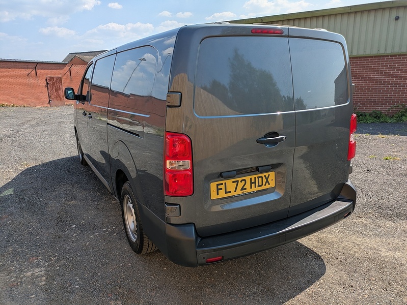 Vauxhall 2.0 Turbo D 3100 Dynamic Panel Van 6dr Diesel Auto L2 H1 Euro 6 (s/s) (145 ps)
