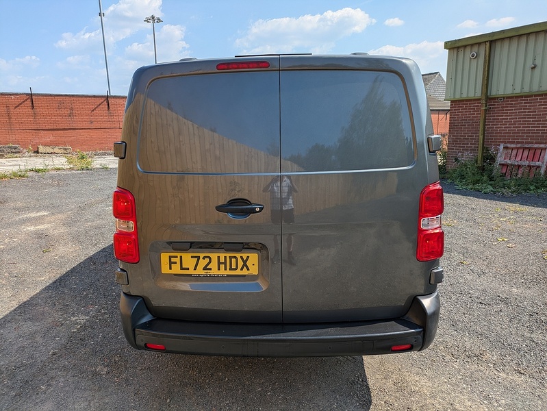 Vauxhall 2.0 Turbo D 3100 Dynamic Panel Van 6dr Diesel Auto L2 H1 Euro 6 (s/s) (145 ps)
