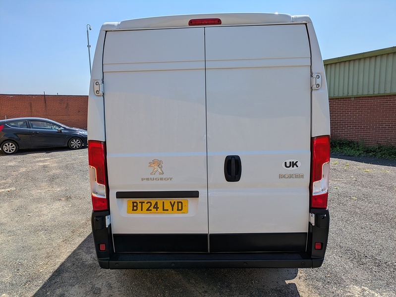 Peugeot 2.2 BlueHDi 335 Professional Premium + Panel Van 5dr Diesel Manual L3 H2 Euro 6 (s/s) (140 ps)