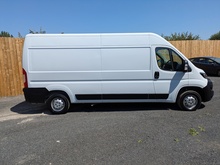 2.2 BlueHDi 335 Professional Premium + Panel Van 5dr Diesel Manual L3 H2 Euro 6 (s/s) (140 ps)