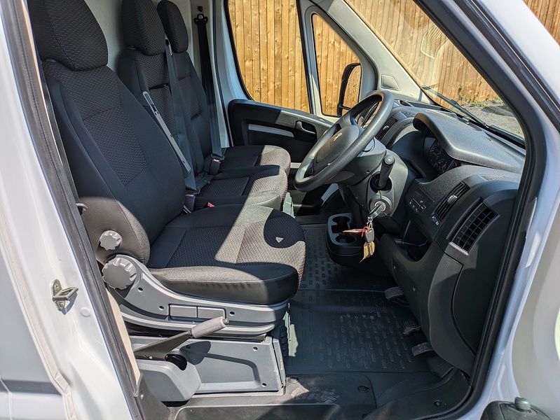 Peugeot 2.2 BlueHDi 335 Professional Premium + Panel Van 5dr Diesel Manual L3 H2 Euro 6 (s/s) (140 ps)